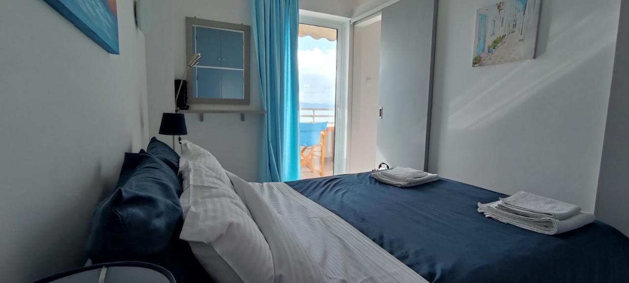 Atlas-Unlimited Sea View Apartment Loutráki Dış mekan fotoğraf